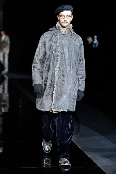 Look 23